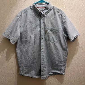 Columbia shirt sleeve button up.